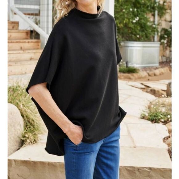 FRANK AND EILEEN - AUDREY FUNNEL NECK CAPELET in black One size - Picture 1 of 6